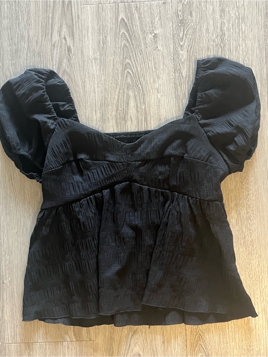 SHEIN Tops - SHEIN Black Square Neck Puff Sleeve Babydoll Top